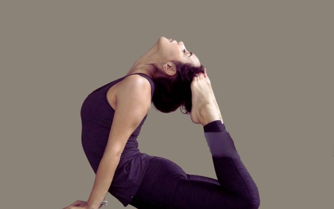 How To Do Anjaneyasana (Low Lunge Pose): Steps, Benefits, And  Contraindications - Yoga With Ankush